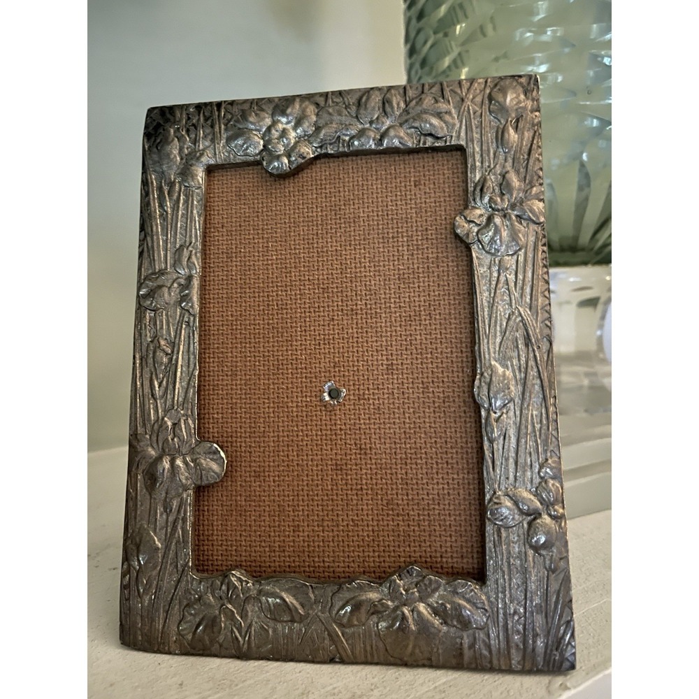 Vintage Pewter Frame Iris Flowers Floral Picture 5 X 7 Heavy - Picture 2 of 9